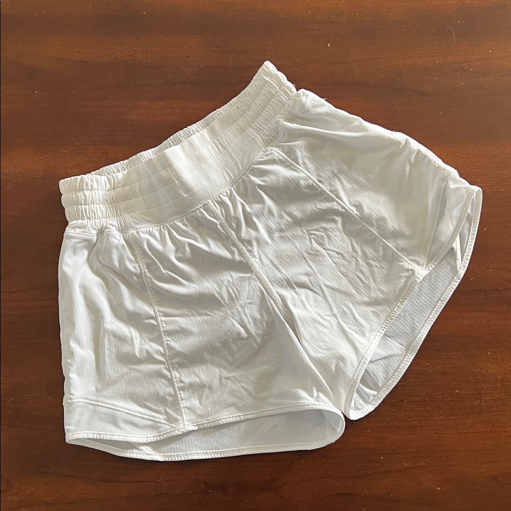 Lululemon Hotty Hot size 2, 4”